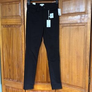 Good American “Good Legs” Skinny Jeans